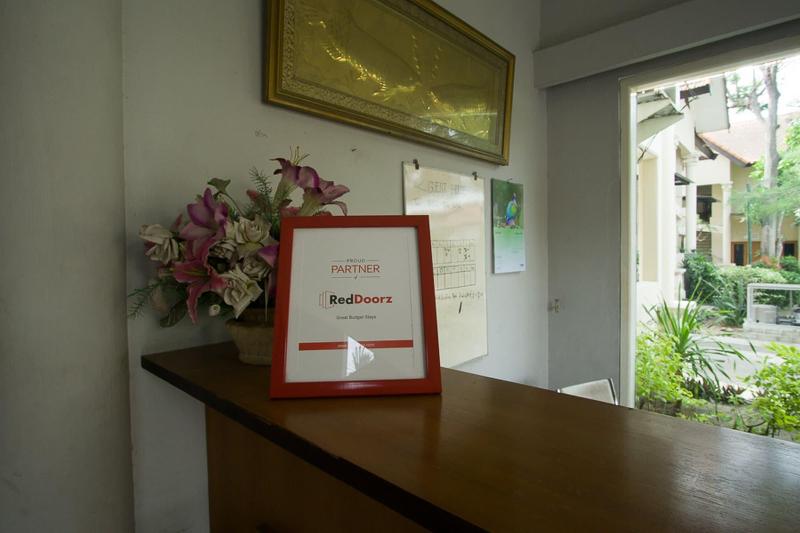 بنسيون Reddoorz Near Rumah Sakit Baptis Kediri