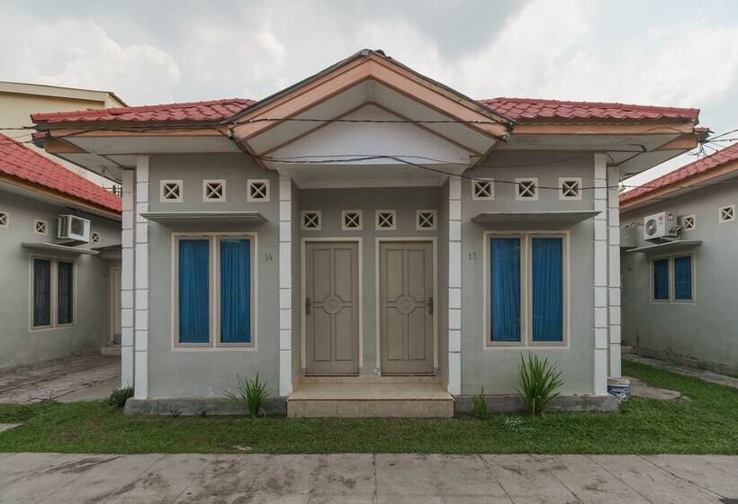 פנסיון Reddoorz Near Watervang Lubuk Linggau 2