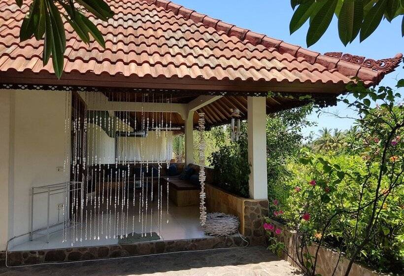 مبيت وإفطار Villa Lumbalumba Banyualit