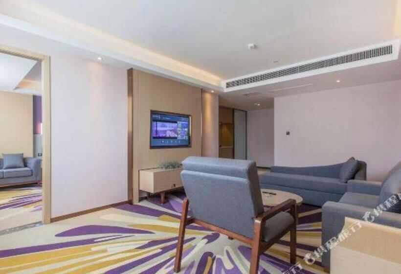 Lavande Hotels· Suizhou Wenfeng