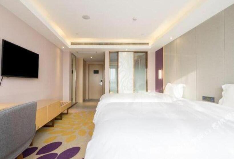 Lavande Hotels· Suizhou Wenfeng
