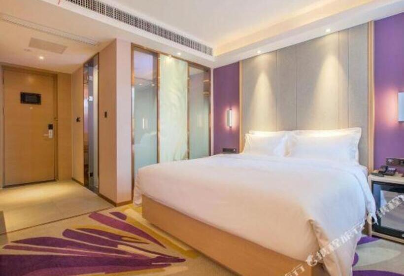 Lavande Hotels· Suizhou Wenfeng