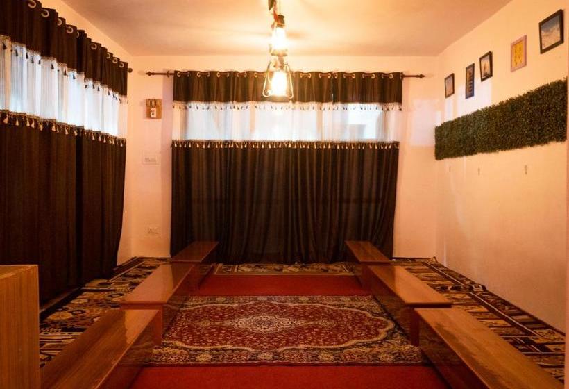 ユースホステル The Travellers Shed