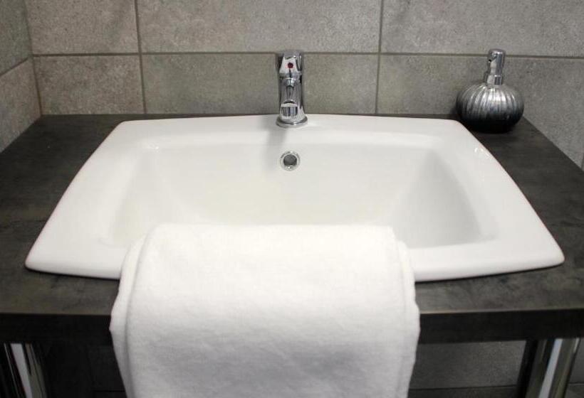 تختخواب و صبحانه Vecsési Rendezvényközpont és Panzió