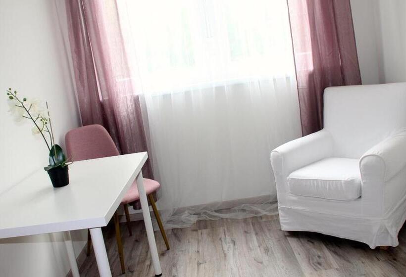 تختخواب و صبحانه Vecsési Rendezvényközpont és Panzió