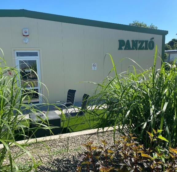 تختخواب و صبحانه Vecsési Rendezvényközpont és Panzió