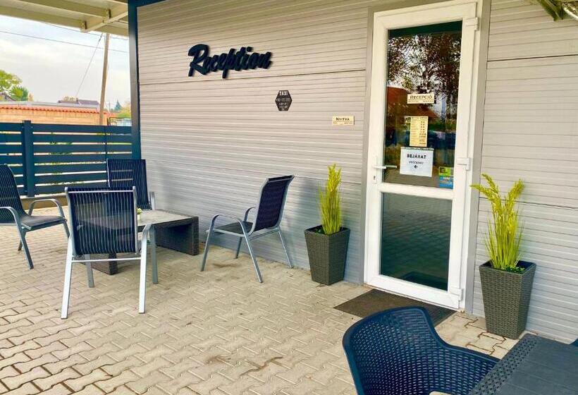 تختخواب و صبحانه Vecsési Rendezvényközpont és Panzió