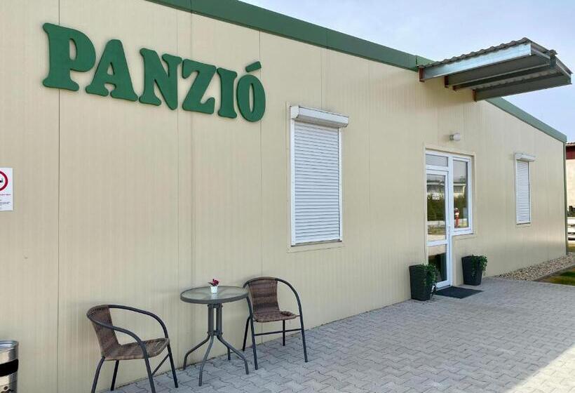 تختخواب و صبحانه Vecsési Rendezvényközpont és Panzió