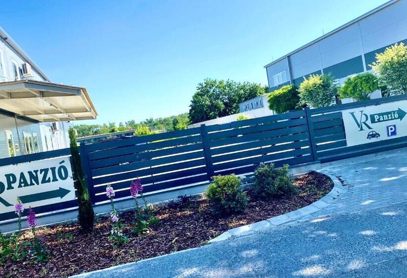 تختخواب و صبحانه Vecsési Rendezvényközpont és Panzió