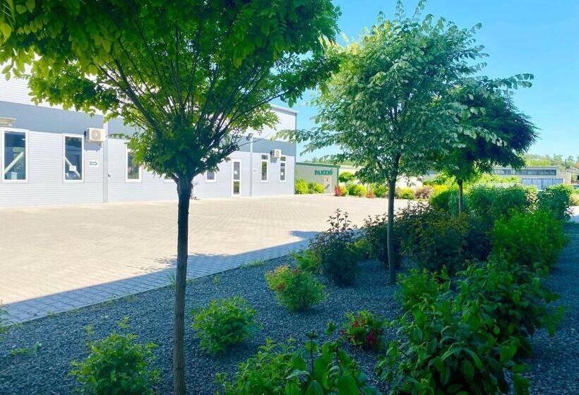 تختخواب و صبحانه Vecsési Rendezvényközpont és Panzió