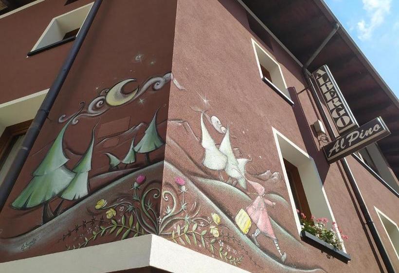 ホテル Albergo Al Pino