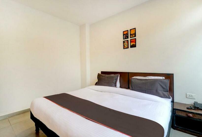 בית מלון כפרי Collection O 77038 Cozy Stayz