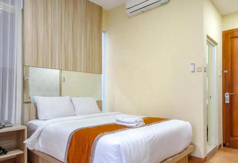 Отель De Malang Sweet Homestay Syariah Mitra Reddoorz