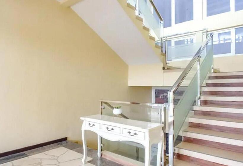 Отель De Malang Sweet Homestay Syariah Mitra Reddoorz