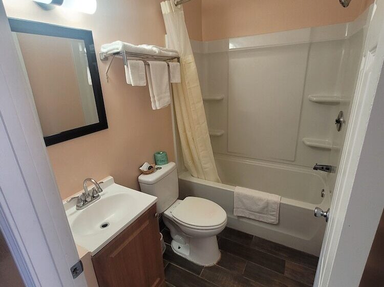 ホテル Economy Inn Sylva