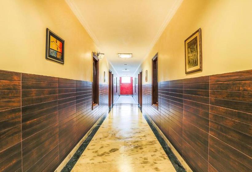 בית מלון כפרי Fab New Mannat