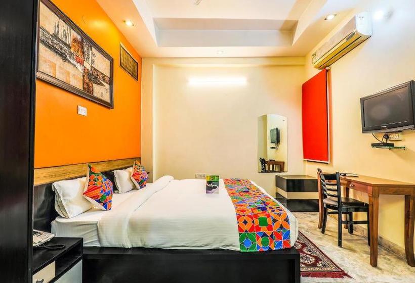 בית מלון כפרי Fab New Mannat