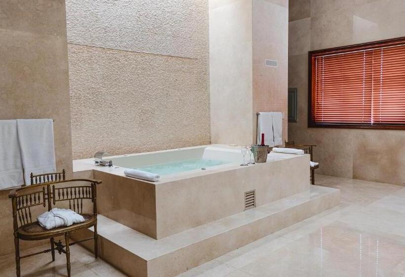 هتل & Hacienda La Caravedo