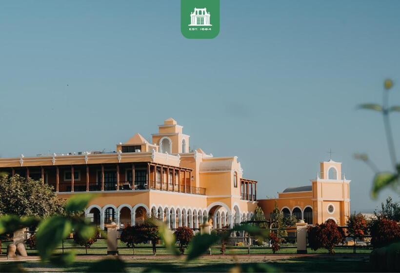 هتل & Hacienda La Caravedo