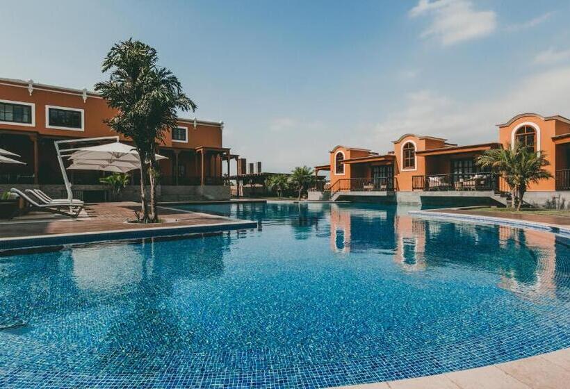 هتل & Hacienda La Caravedo