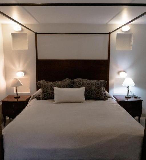 هتل & Hacienda La Caravedo