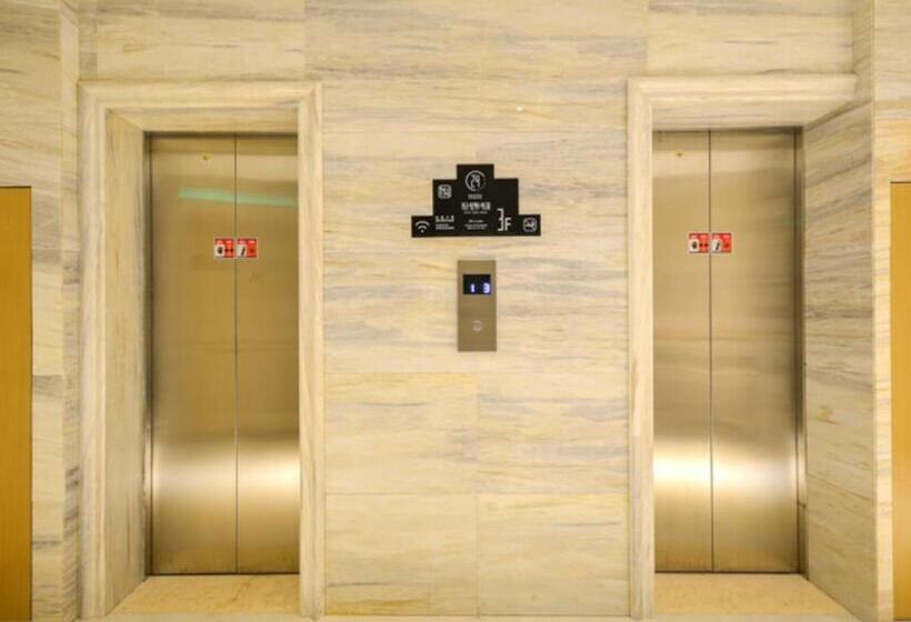 בית מלון כפרי City Comfort Inn Wuhan Optics Valley Technology Exhibition Center