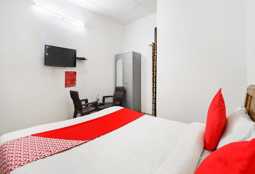 ホテル Oyo 44130  Devi Palace Inn