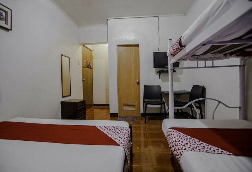 فندق Oyo 741 Sierra Travellers Inn