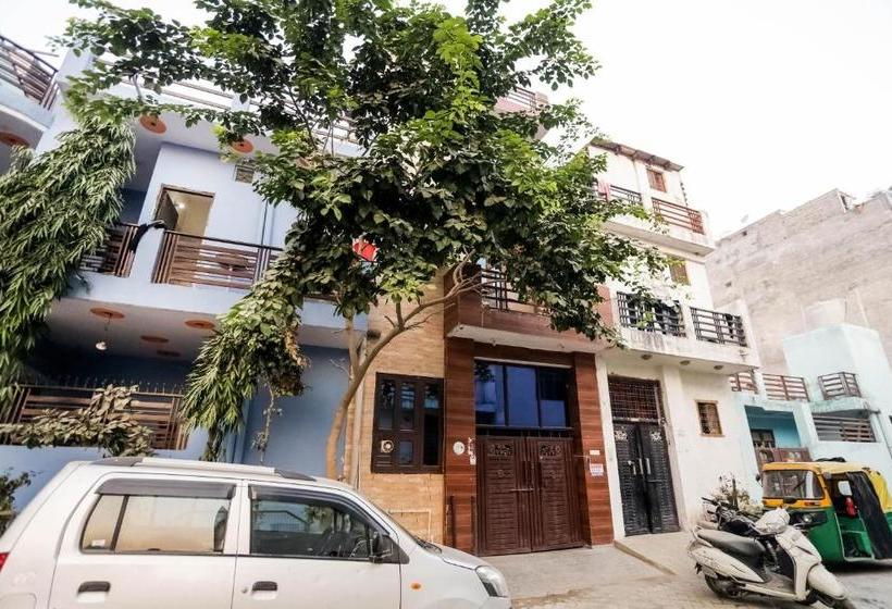 בית מלון כפרי Oyo 76973 Guru Ji Guest House