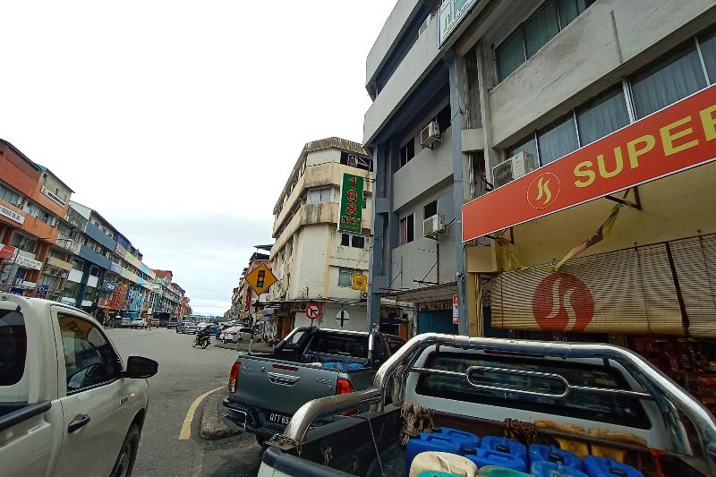 فندق Oyo 90185 168 Inn