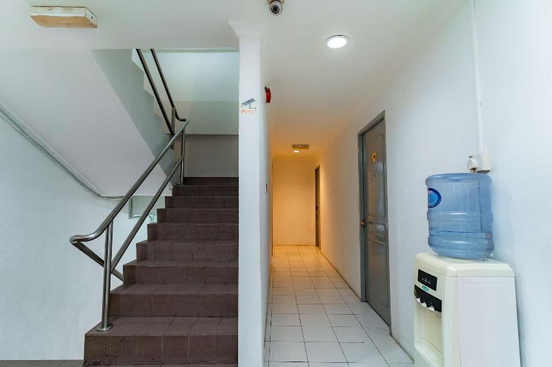 فندق Oyo 90185 168 Inn