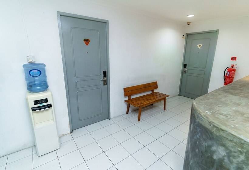 فندق Oyo 90185 168 Inn