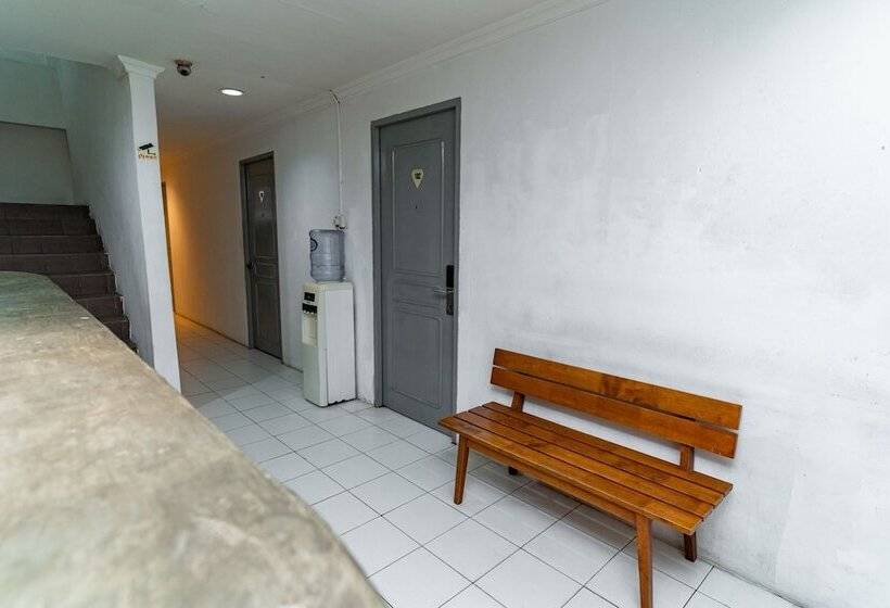 فندق Oyo 90185 168 Inn