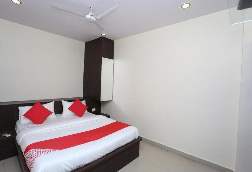 酒店 R K International Near Gautam Buddha Park