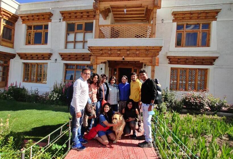 ペンション Namra Villa