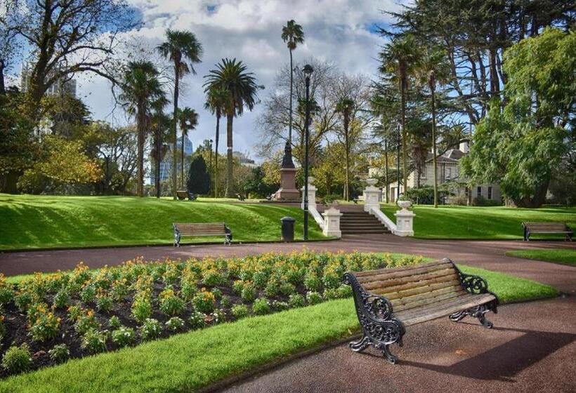 ユースホステル Base Auckland