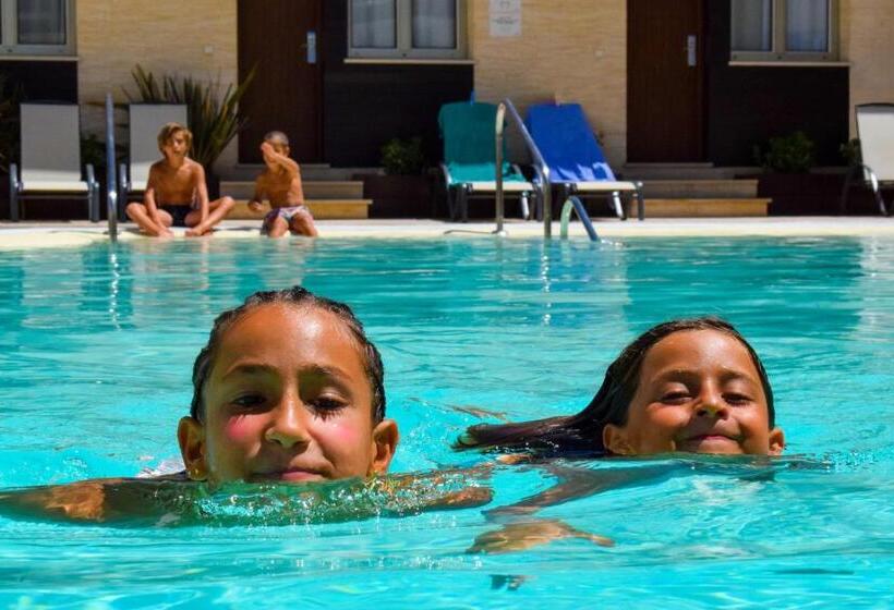 Aparthotel Novo Sancti Petri