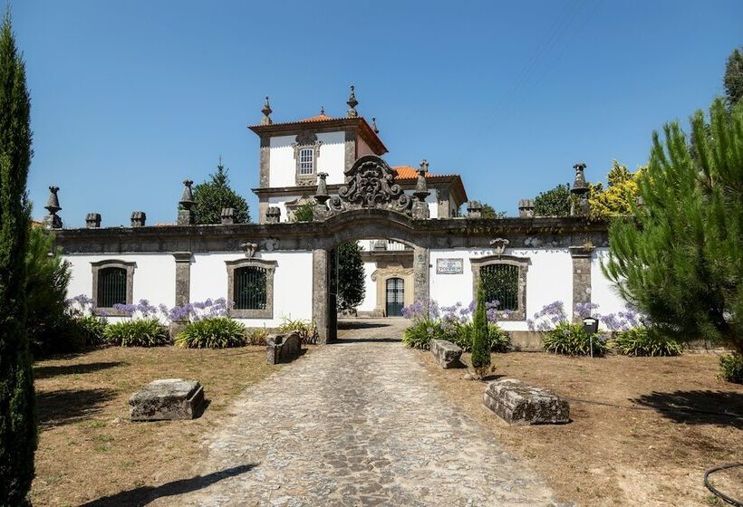 Casa Das Torres Da Facha