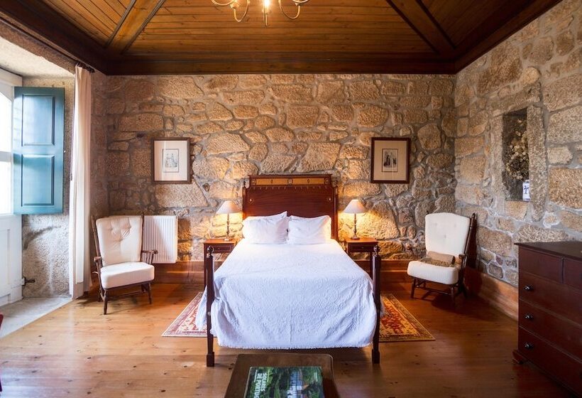 Casa Das Torres Da Facha