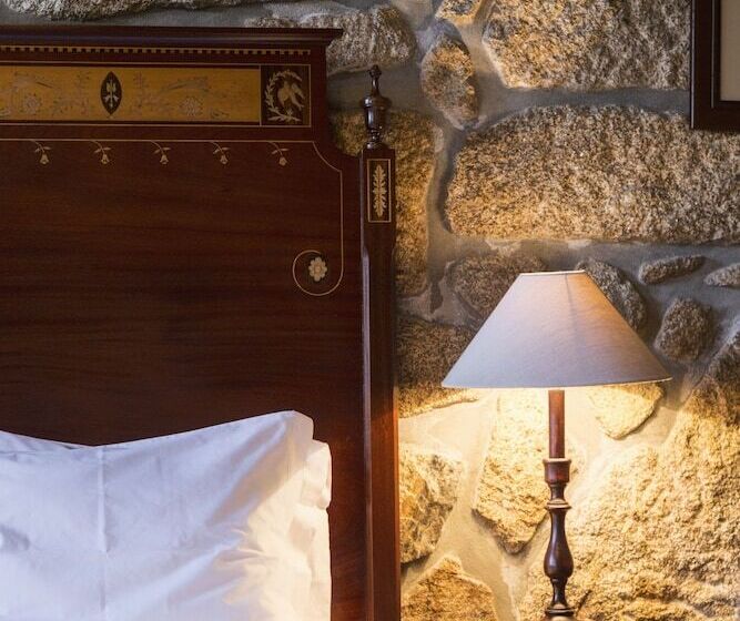 Casa Das Torres Da Facha