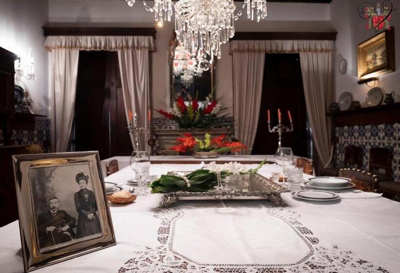 Casa Dos Varais, Manor House