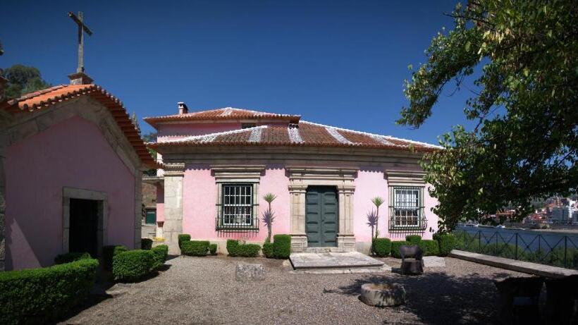 Casa Dos Varais, Manor House