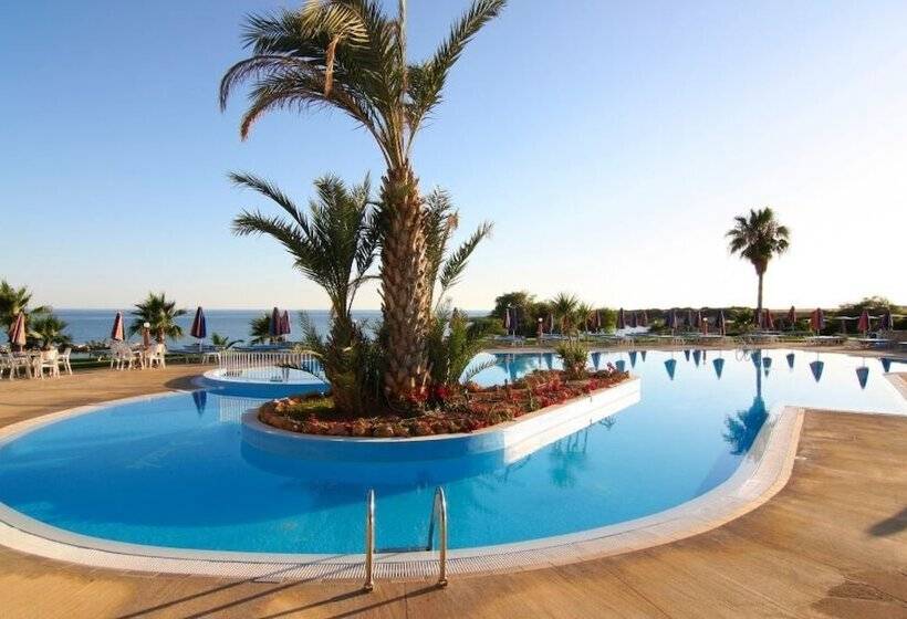 Corallia Beach Hotel Apartments