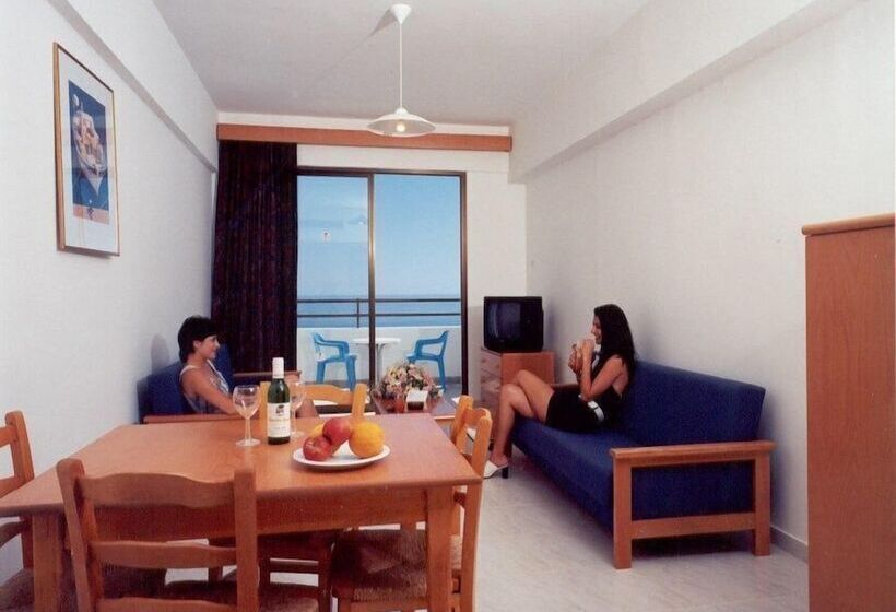 Corallia Beach Hotel Apartments