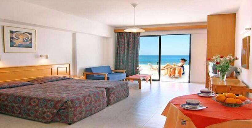 Corallia Beach Hotel Apartments
