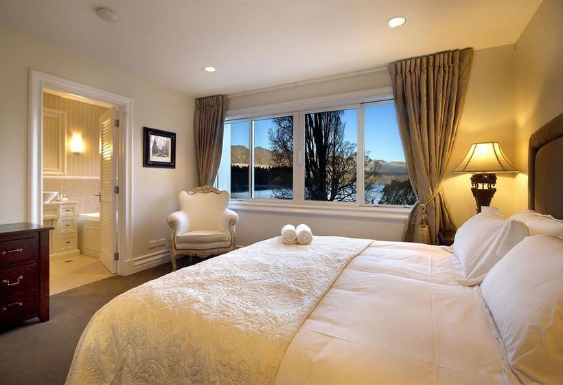 Отель Esplanade Queenstown By Staysouth