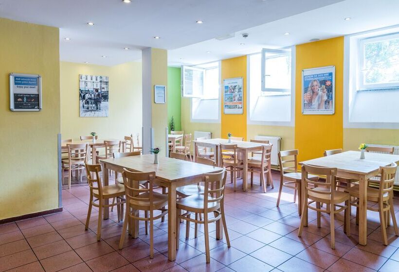 여관 a&o Wien Stadthalle