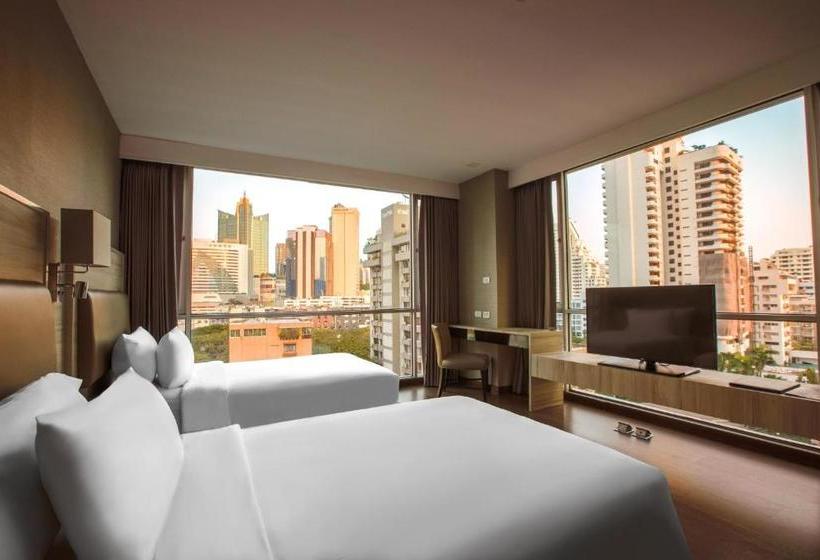 Hotel Adelphi Suites Bangkok