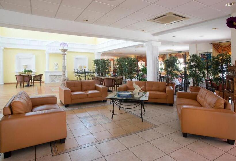 酒店 Akamanthea Holiday Village