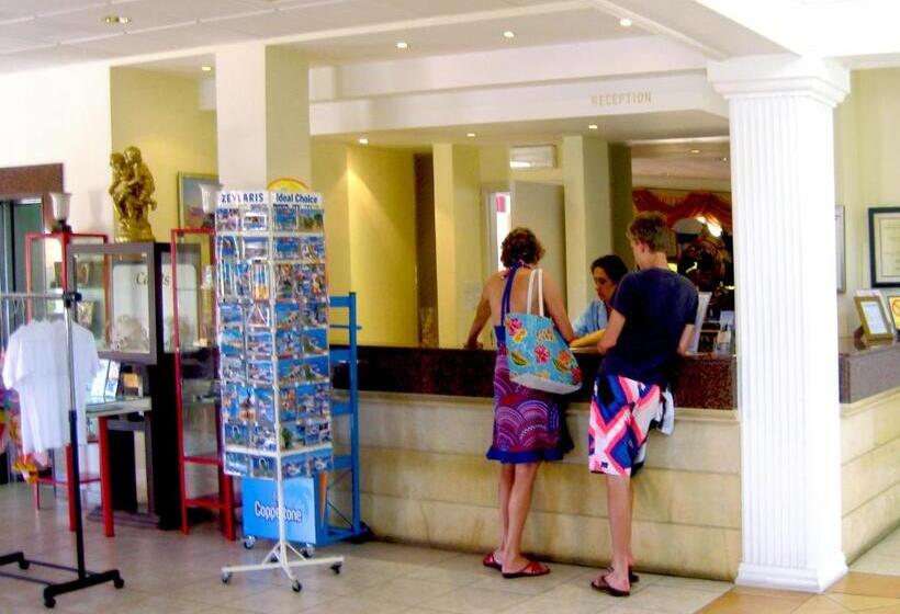 酒店 Akamanthea Holiday Village